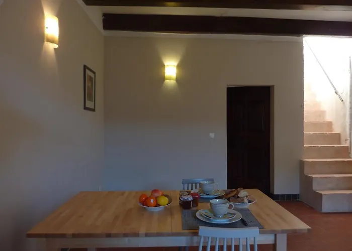 Panzió Le Ciel Par-dessus Le Toit Salavas